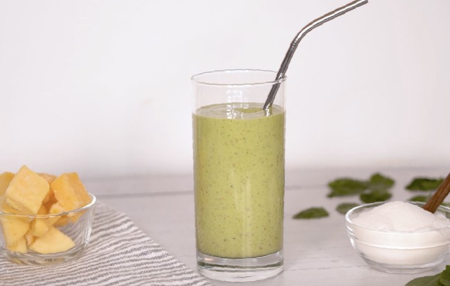 Image of Your New Favorite Skin-Loving Green Collagen Smoothie